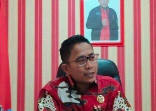 Ketua DPRD kota Tangerang-red Gatot Wibowo